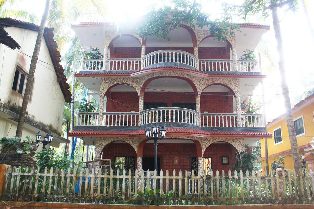 White Pearl Guest House Морджим Номер фото